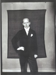 CLAUDE CAHUN. Autoportrait, 1928.
